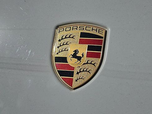 Used 2020 Porsche Cayenne image 34