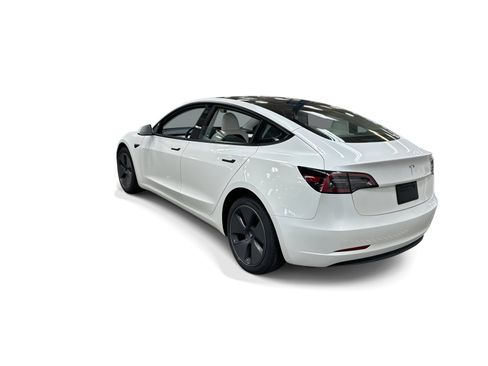 Certified 2023 Tesla Model 3 Standard Range RWD image 4