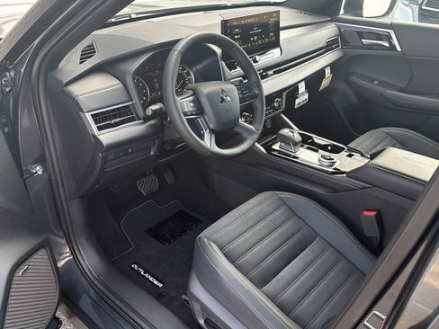 New 2026 Mitsubishi Outlander LE FWD image 19