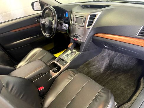 Used 2014 Subaru Outback 2.5i Limited image 13