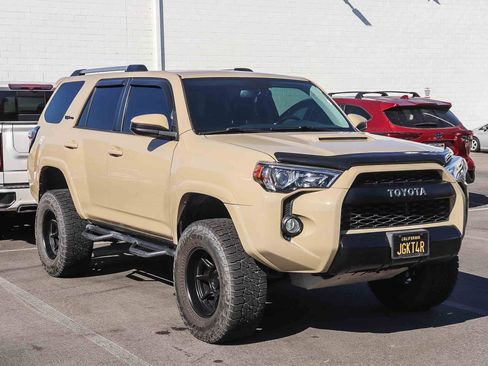 Used 2016 Toyota 4Runner TRD Pro image 3