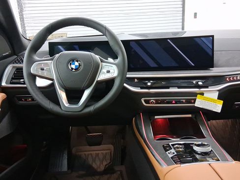 New 2026 BMW X7 xDrive40i image 4