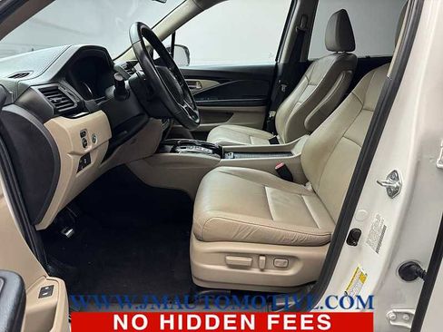 Used 2022 Honda Pilot Touring image 13