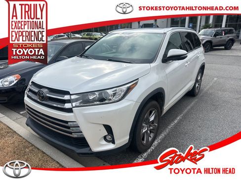 Used 2019 Toyota Highlander Limited Platinum image 1