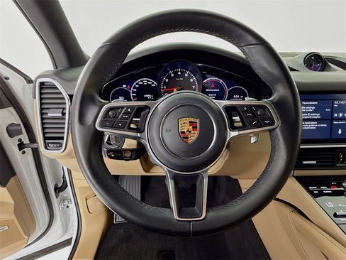 Certified 2020 Porsche Cayenne image 17