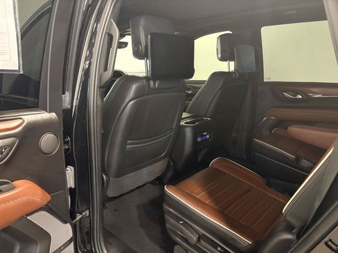 Used 2023 GMC Yukon Denali Ultimate AWD/4WD image 37