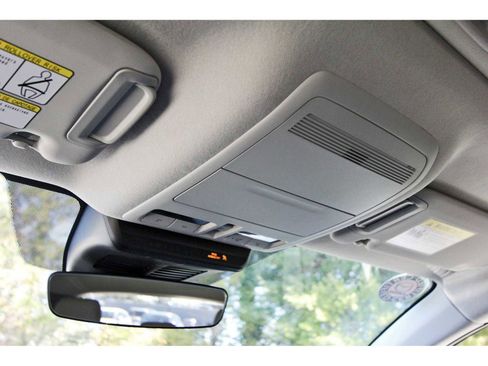 Used 2025 MAZDA CX-30 AWD 2.5 S w/ Preferred Package image 23