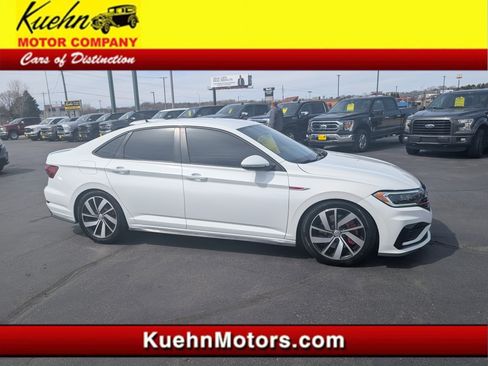 Used 2021 Volkswagen Jetta GLI image 1