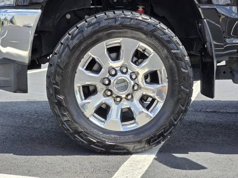 Used 2017 Ford F250 Lariat w/ Chrome Package AWD/4WD image 31