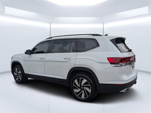 New 2026 Volkswagen Atlas SE image 5