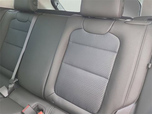 New 2026 Chevrolet Trax LT w/ Driver Confidence Package image 13