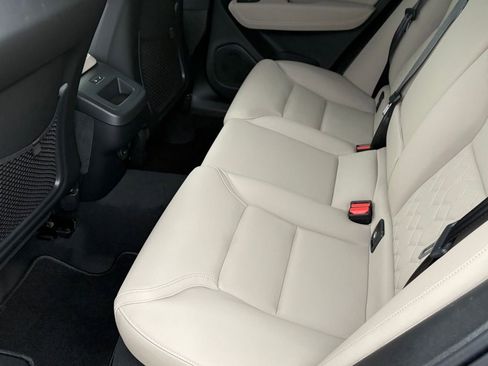 New 2026 Volvo XC60 B5 Plus w/ Protection Package Premier AWD/4WD image 21