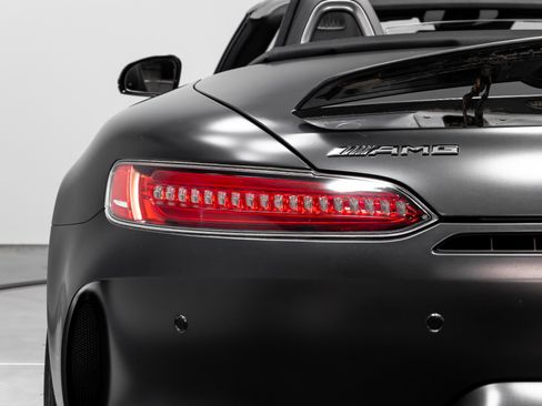 Used 2018 Mercedes-Benz AMG GT C image 36