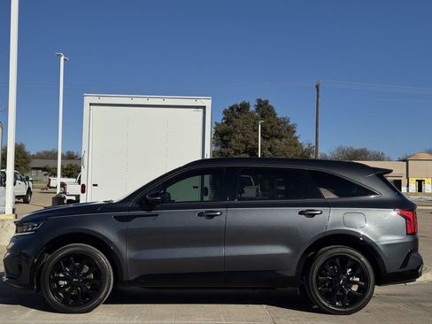 Used 2021 Kia Sorento SX image 8
