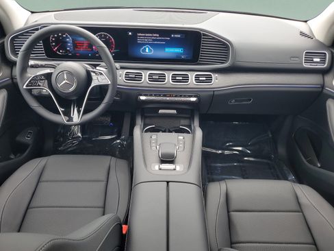 Certified 2026 Mercedes-Benz GLS 450 4MATIC image 13