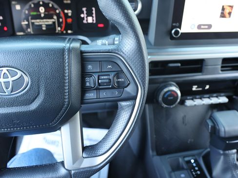 Certified 2025 Toyota 4Runner Limited image 19