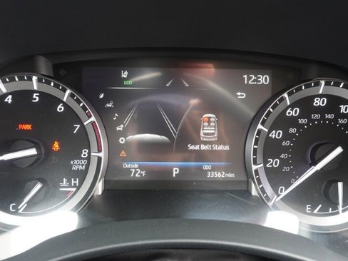 Used 2022 Toyota Highlander XLE FWD image 15