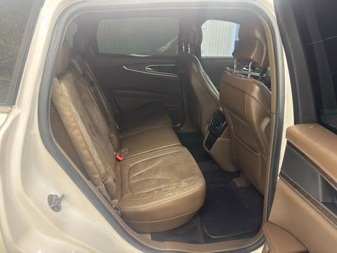 Used 2016 Lincoln MKX Reserve w/ Technology Package image 17