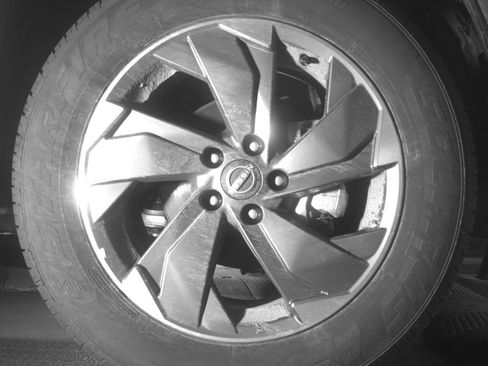 Used 2025 Nissan Rogue SV image 13