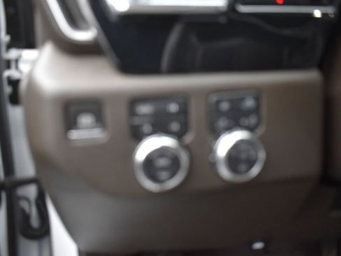 Used 2024 GMC Sierra 2500 SLT w/ Texas SLT Premium Package image 16