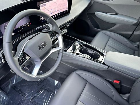 New 2026 Audi Q3 quattro 2.0T image 9