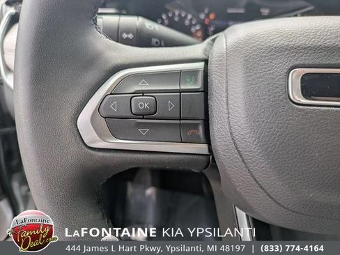 Used 2025 Jeep Compass Limited AWD/4WD image 19