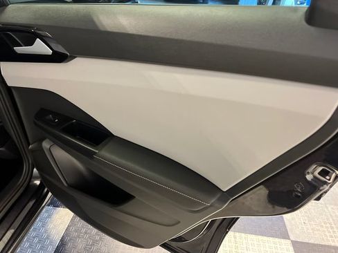 Certified 2024 Volkswagen Taos S FWD image 13