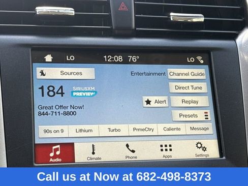 Used 2017 Ford Fusion SE w/ Fusion SE Technology Package image 23