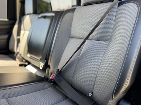 Used 2017 Nissan Titan S RWD image 28