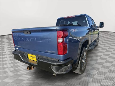 Used 2024 Chevrolet Silverado 2500 Custom w/ Custom Convenience Package AWD/4WD image 9