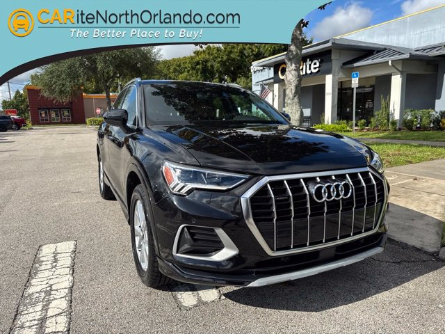 Used 2023 Audi Q3 2.0T Premium w/ Convenience Package AWD/4WD image 1