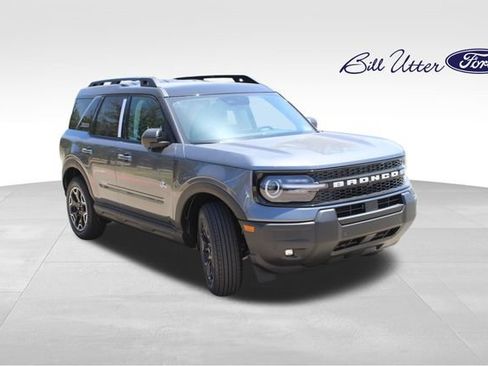 New 2026 Ford Bronco Sport Outer Banks w/ Outer Banks Tech Package+ AWD/4WD image 2