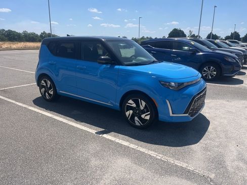 Used 2023 Kia Soul GT-Line FWD image 1