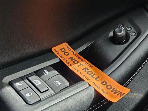 New 2025 Jeep Grand Cherokee Laredo X w/ Luxury Tech Group I image 14