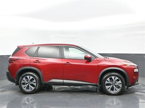 Used 2023 Nissan Rogue SV w/ SV Premium B Package image 7