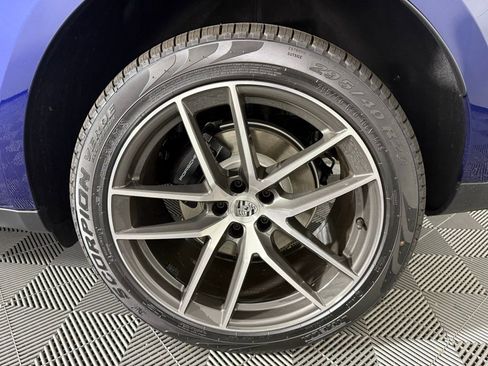New 2026 Porsche Macan image 12