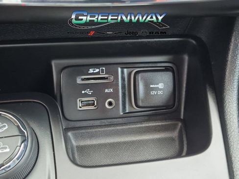 Used 2016 Jeep Cherokee Trailhawk w/ Leather Interior Group AWD/4WD image 22
