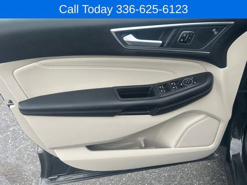 Used 2023 Ford Edge Titanium w/ Cargo Accessory Package AWD/4WD image 16