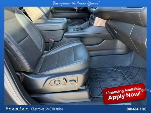 Used 2022 Chevrolet Suburban High Country image 29