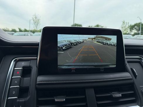 Used 2022 GMC Yukon AT4 AWD/4WD image 17