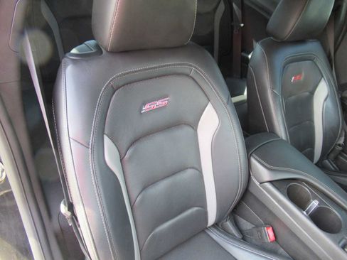Used 2018 Chevrolet Camaro SS RWD image 15