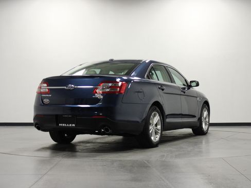 Used 2017 Ford Taurus SEL w/ Equipment Group 201A FWD image 4