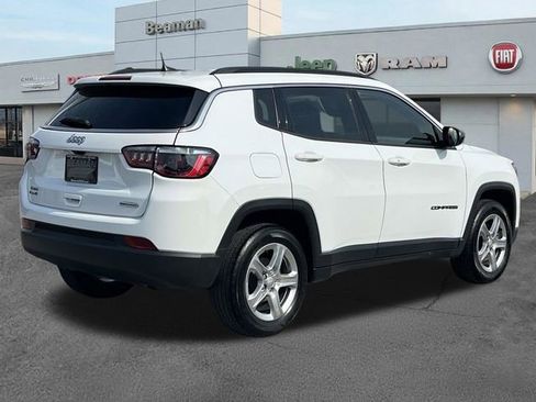Used 2023 Jeep Compass Latitude AWD/4WD image 7