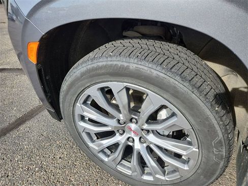 Certified 2022 GMC Yukon Denali image 32