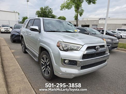 Used 2016 Toyota 4Runner Limited AWD/4WD image 3