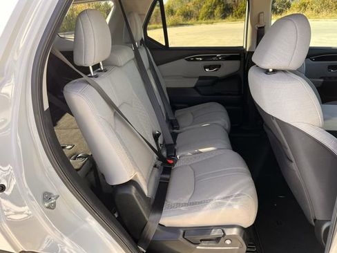 Used 2023 Honda Pilot LX image 27