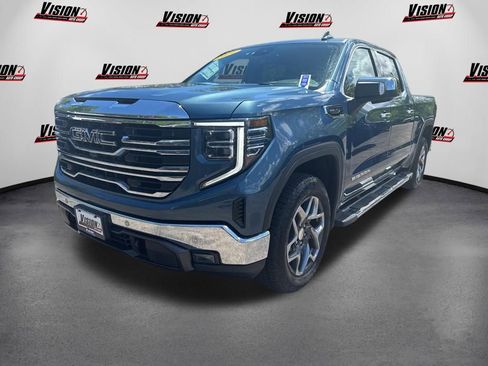 Used 2024 GMC Sierra 1500 SLT w/ SLT Premium Package AWD/4WD image 1