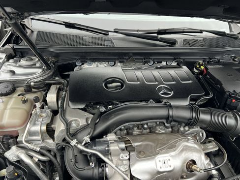 Used 2023 Mercedes-Benz CLA 250 4MATIC image 24