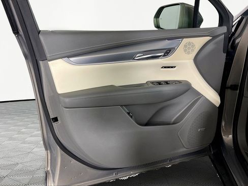 Used 2017 Cadillac XT5 Premium Luxury image 22