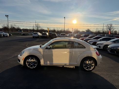 Used 2016 Volkswagen Beetle 1.8T SEL w/ Lighting Package image 7